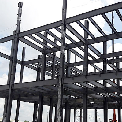 Nhà xưởng khung thép tiền chế lắp dựng